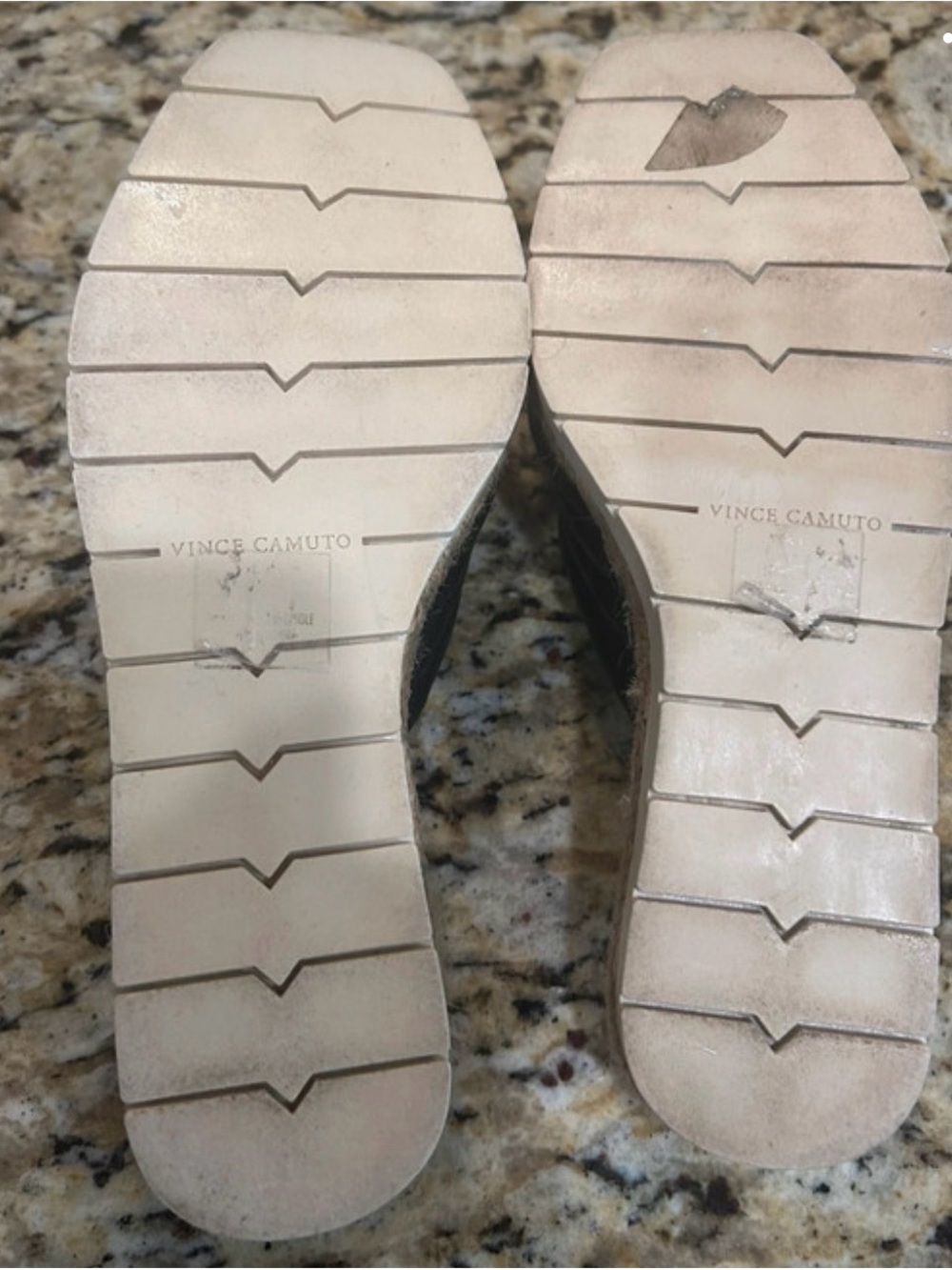 Vince Camuto Crossband Slide Sandals Black 6.5 no box - Picture 4 of 5